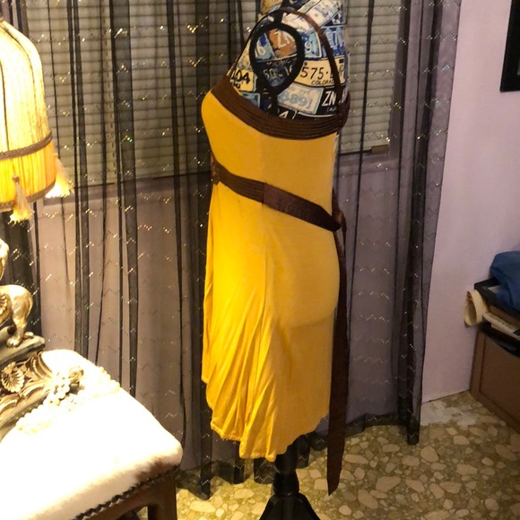 Niche beautiful dress like new - Picture 3 of 8